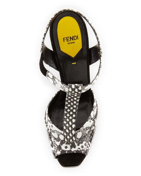 fendi t strap sandals